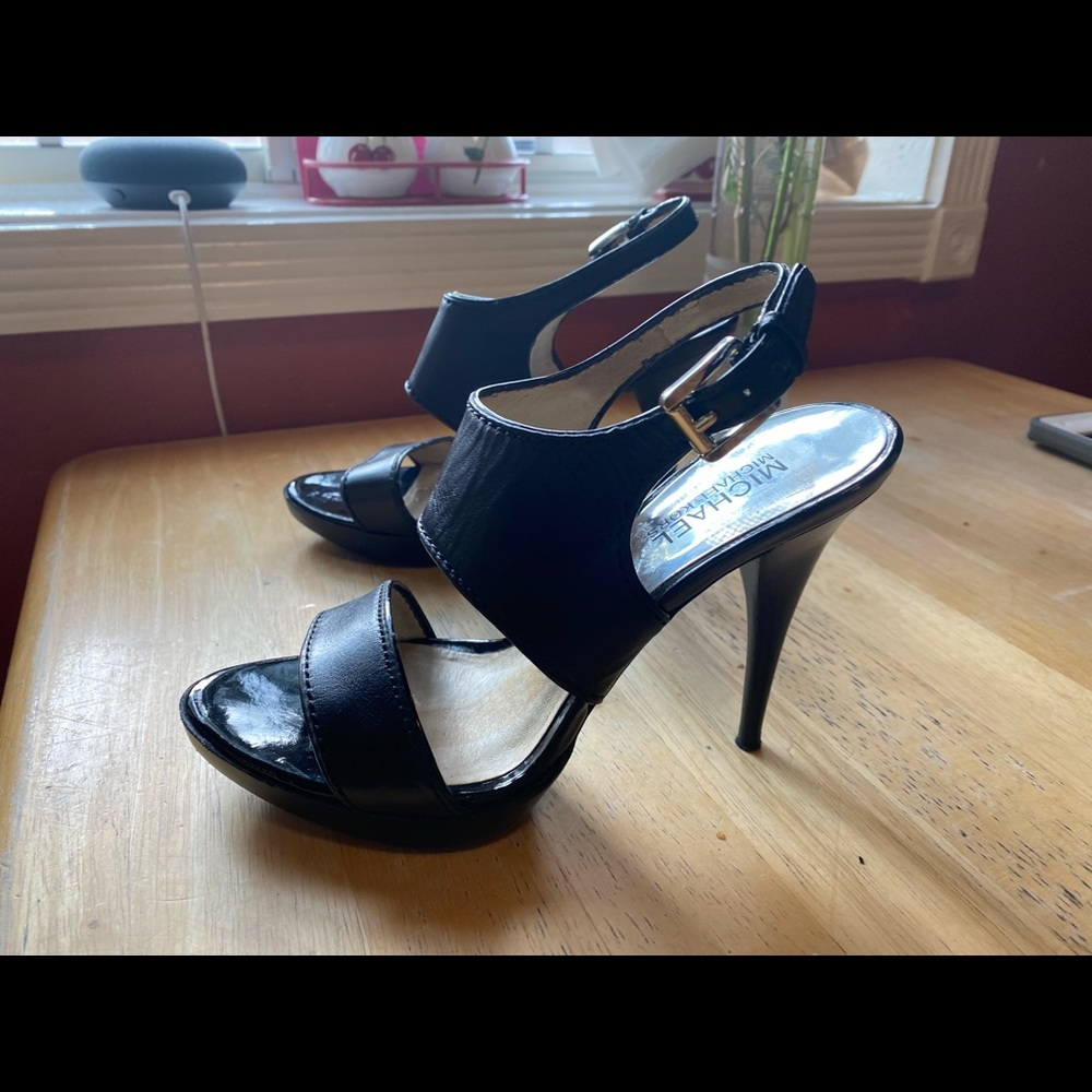 Michael Kors Black Leather Heels 7
